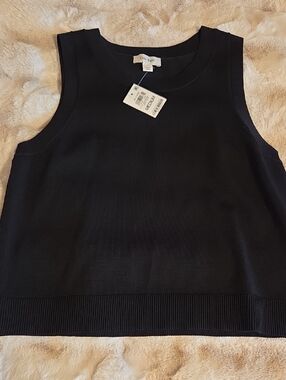 ON 34th Black Ribbed Crewneck Sweater Tank - Medium